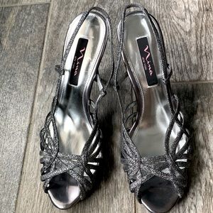 Nina New York sandals